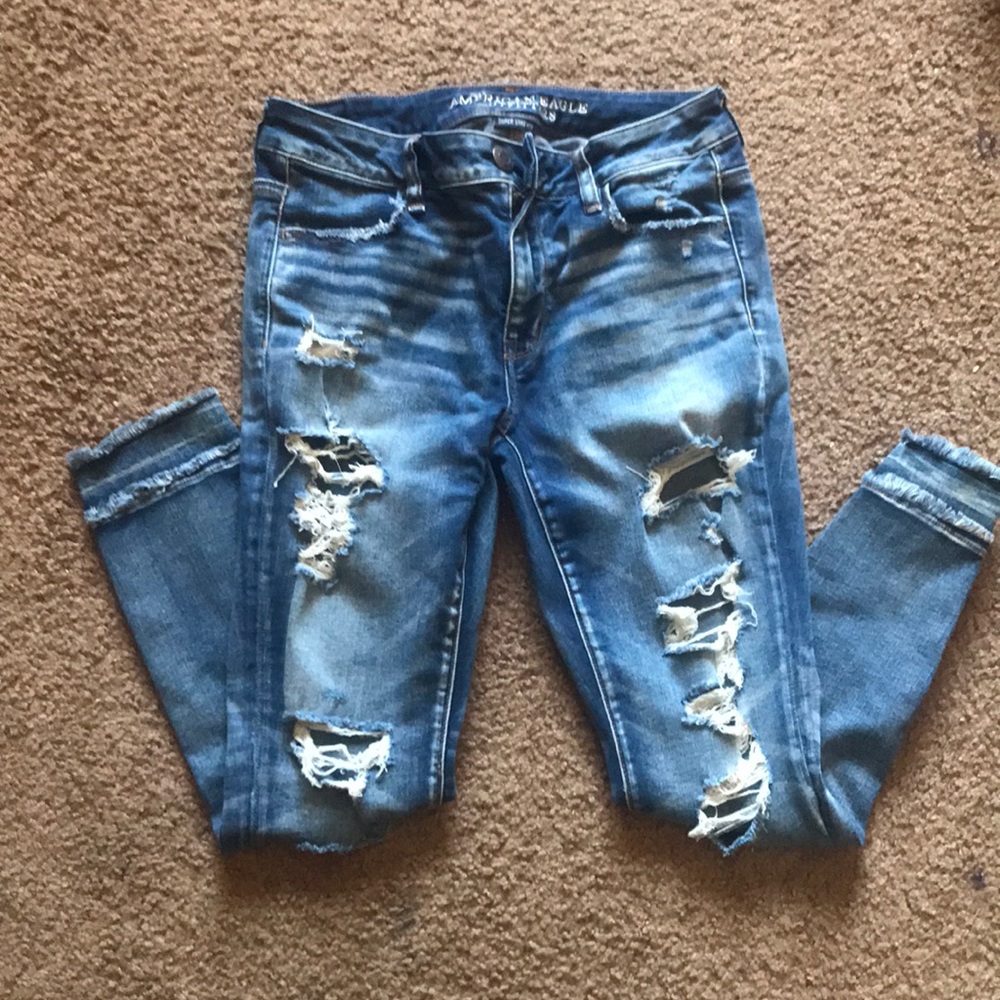 Ripped Skinny Denim Jeggings